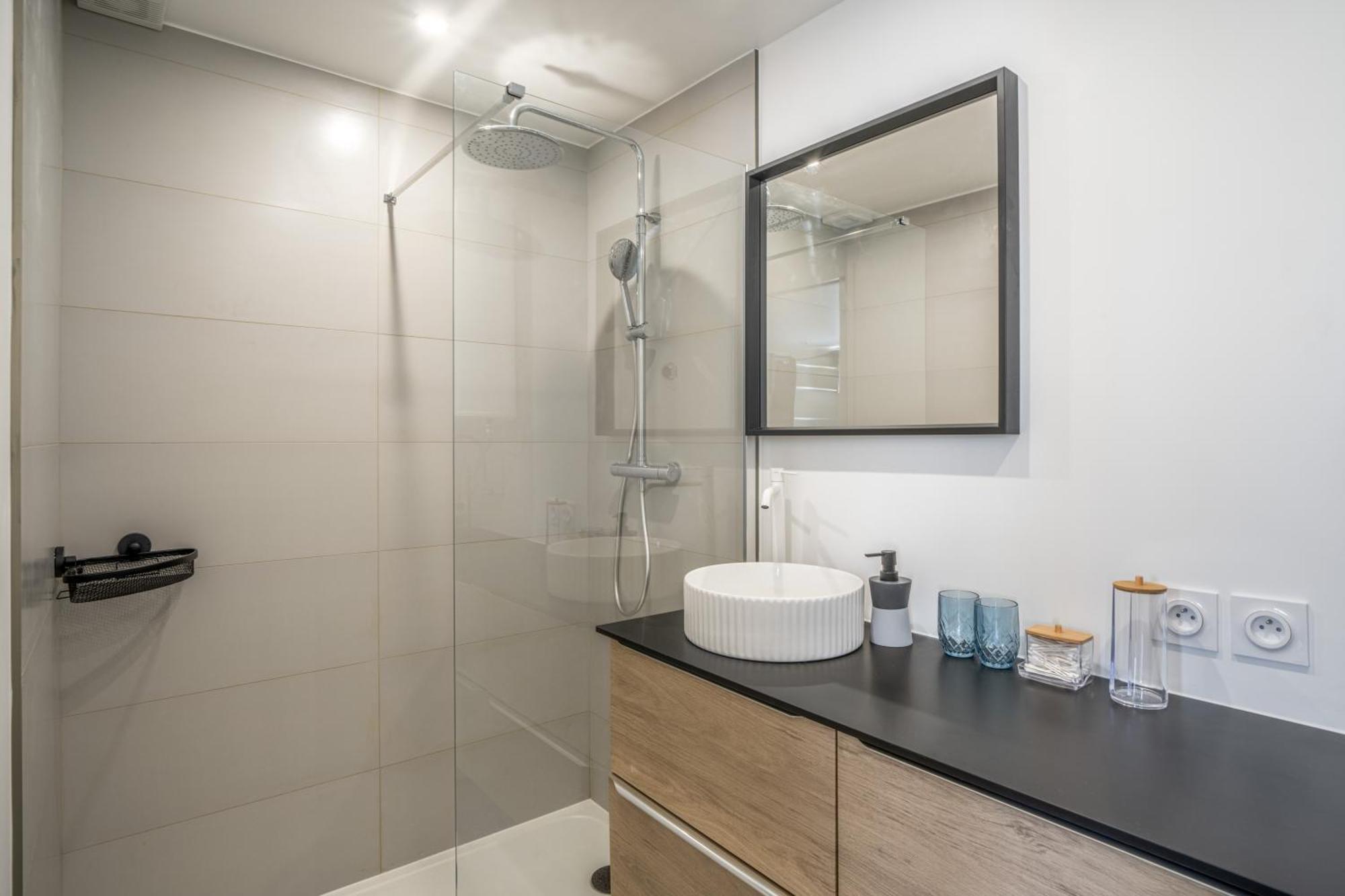 Le Versailles Soleil Classe 3 Etoiles Charme & Vue Chapelle Royale Ngoại thất bức ảnh