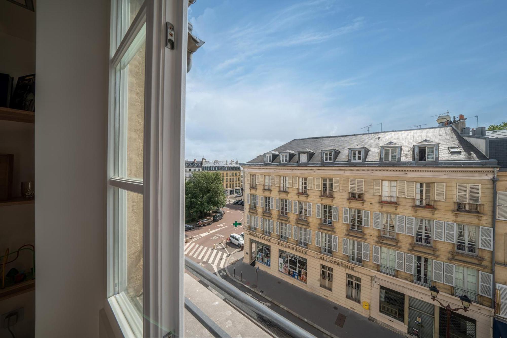 Le Versailles Soleil Classe 3 Etoiles Charme & Vue Chapelle Royale Ngoại thất bức ảnh